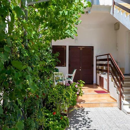 Rooms & Studio Apartment Mira Baska  Luaran gambar
