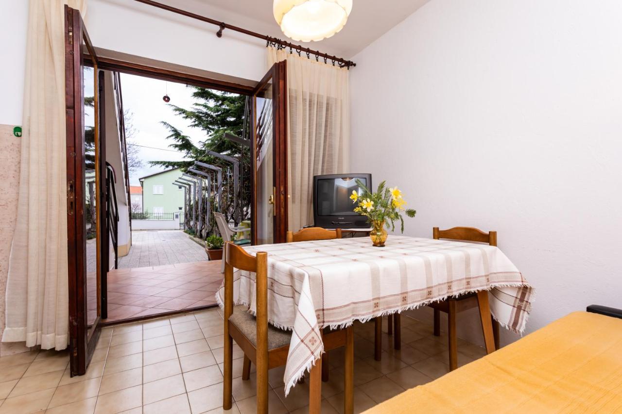 Rooms & Studio Apartment Mira Baska  Luaran gambar