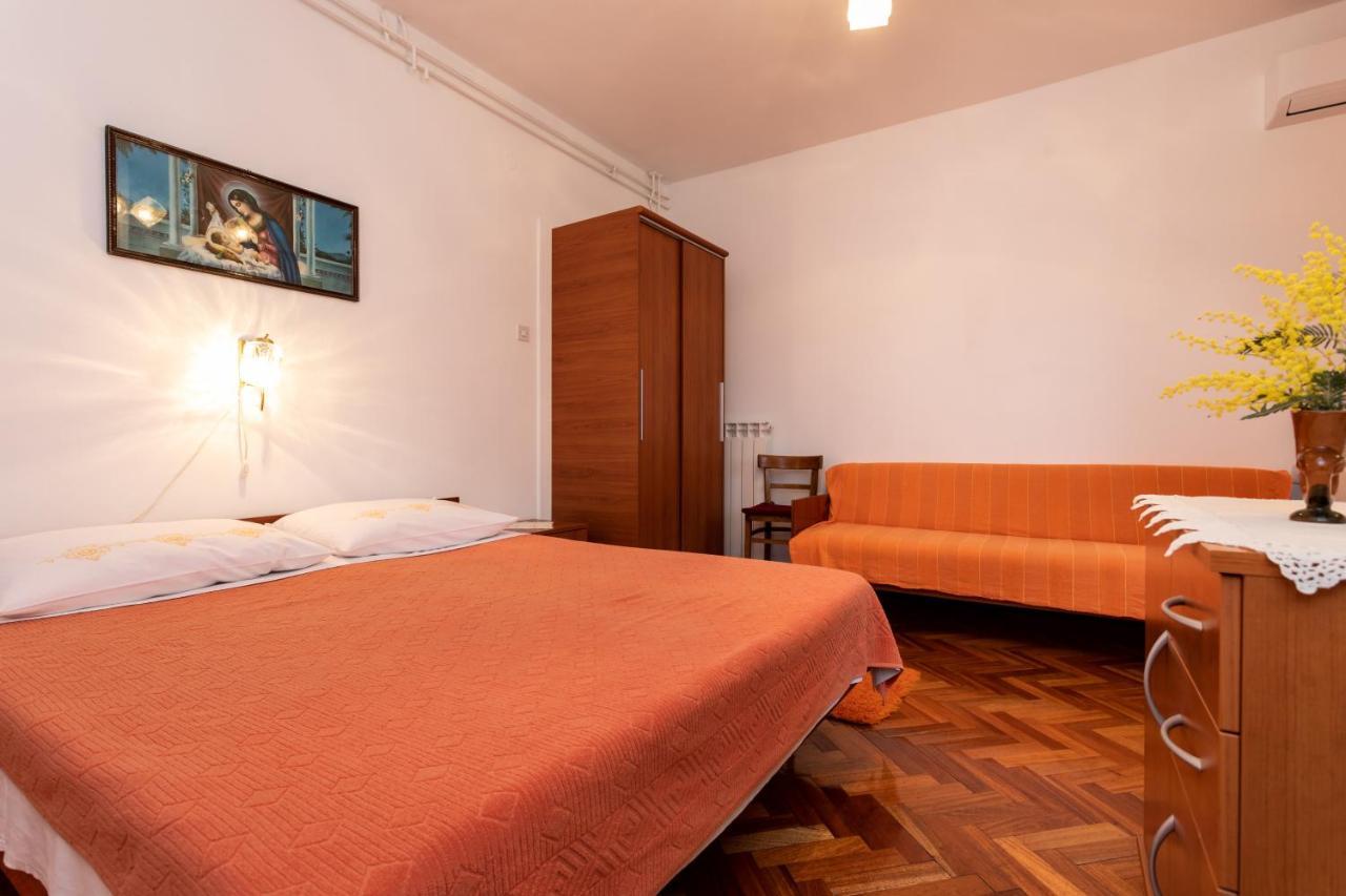 Rooms & Studio Apartment Mira Baska  Luaran gambar