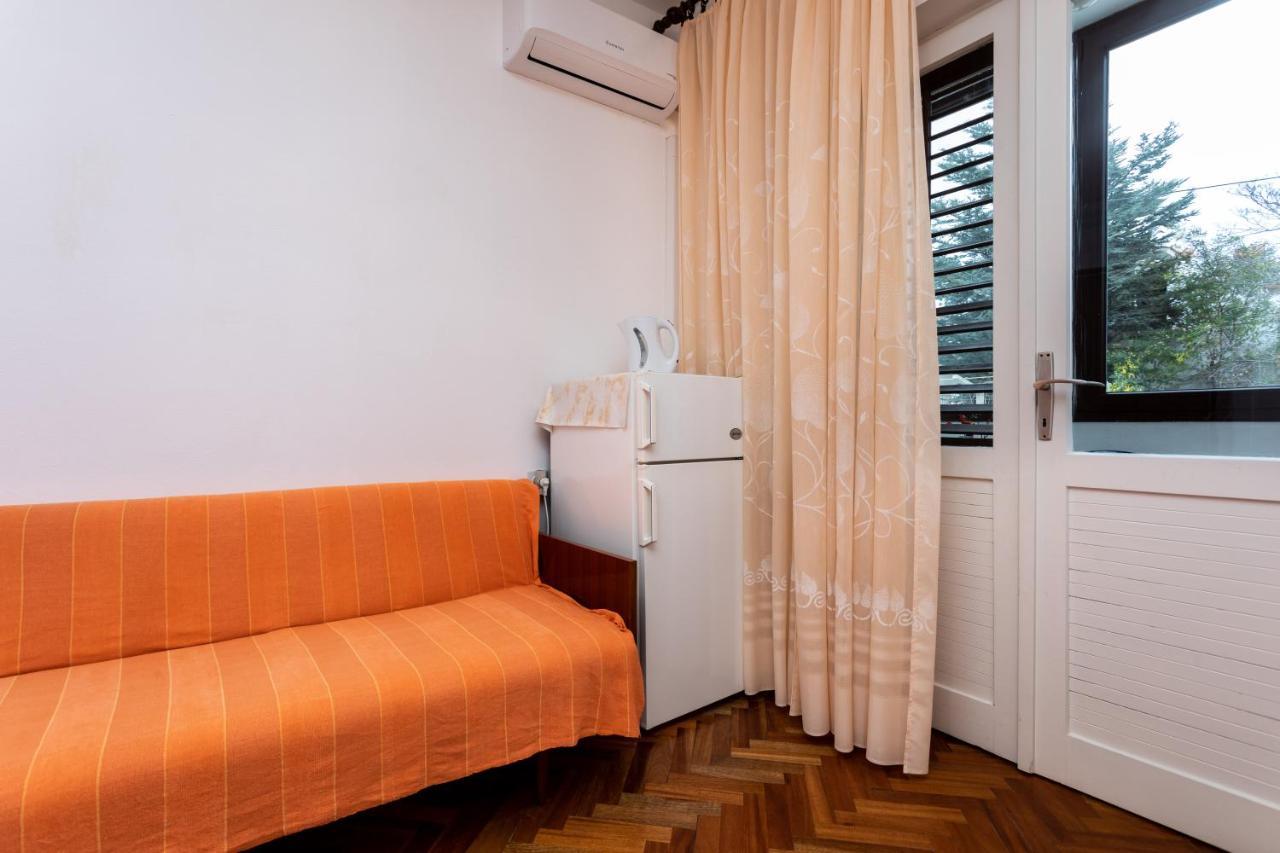 Rooms & Studio Apartment Mira Baska  Luaran gambar