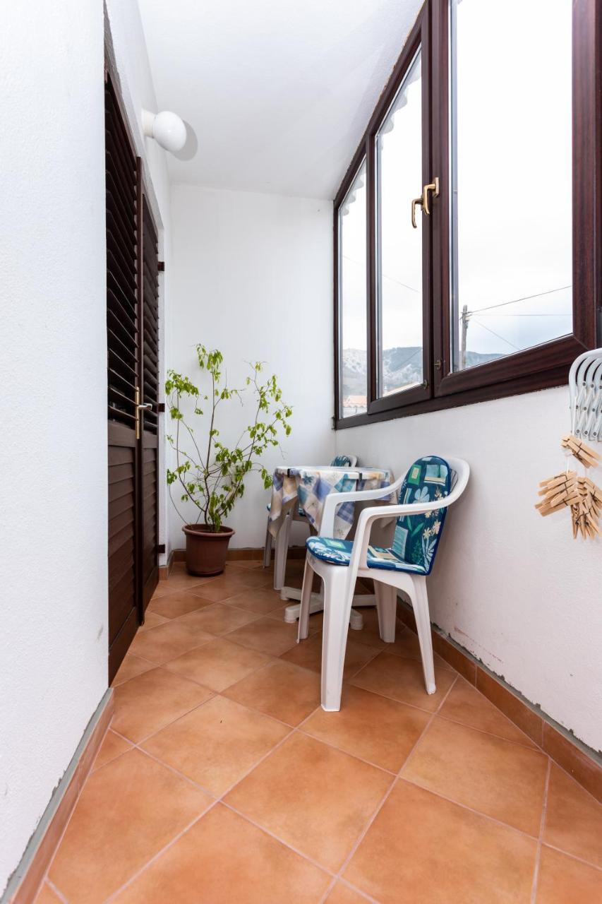 Rooms & Studio Apartment Mira Baska  Luaran gambar