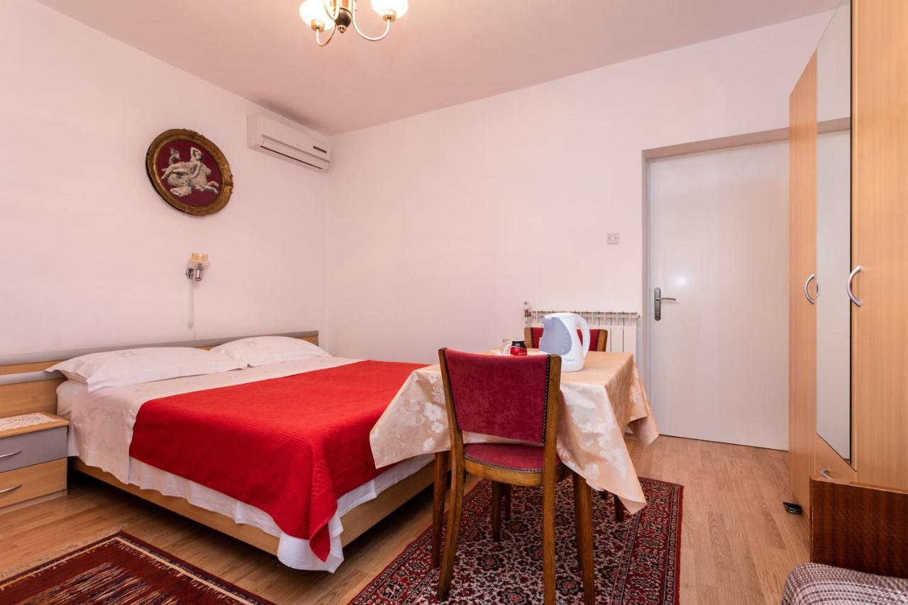 Rooms & Studio Apartment Mira Baska  Luaran gambar