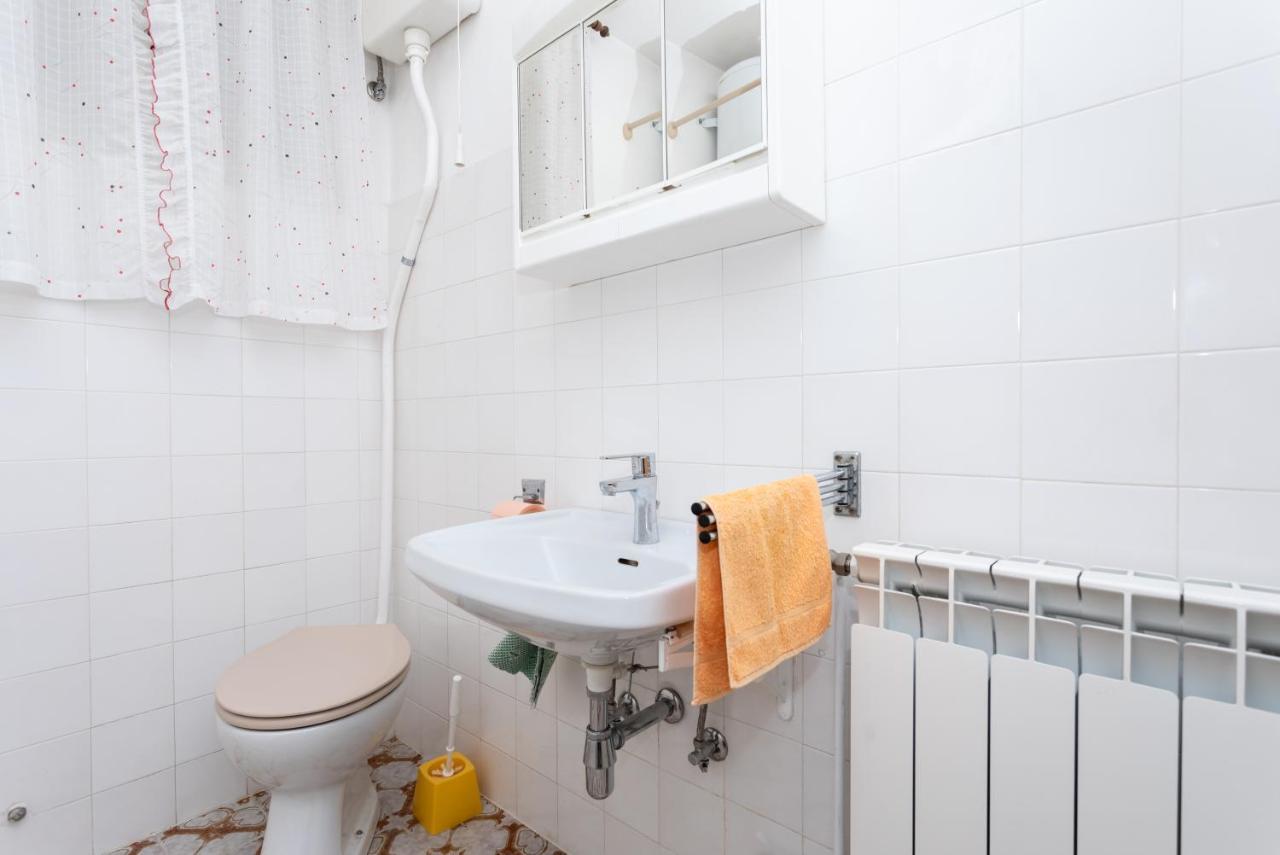 Rooms & Studio Apartment Mira Baska  Luaran gambar