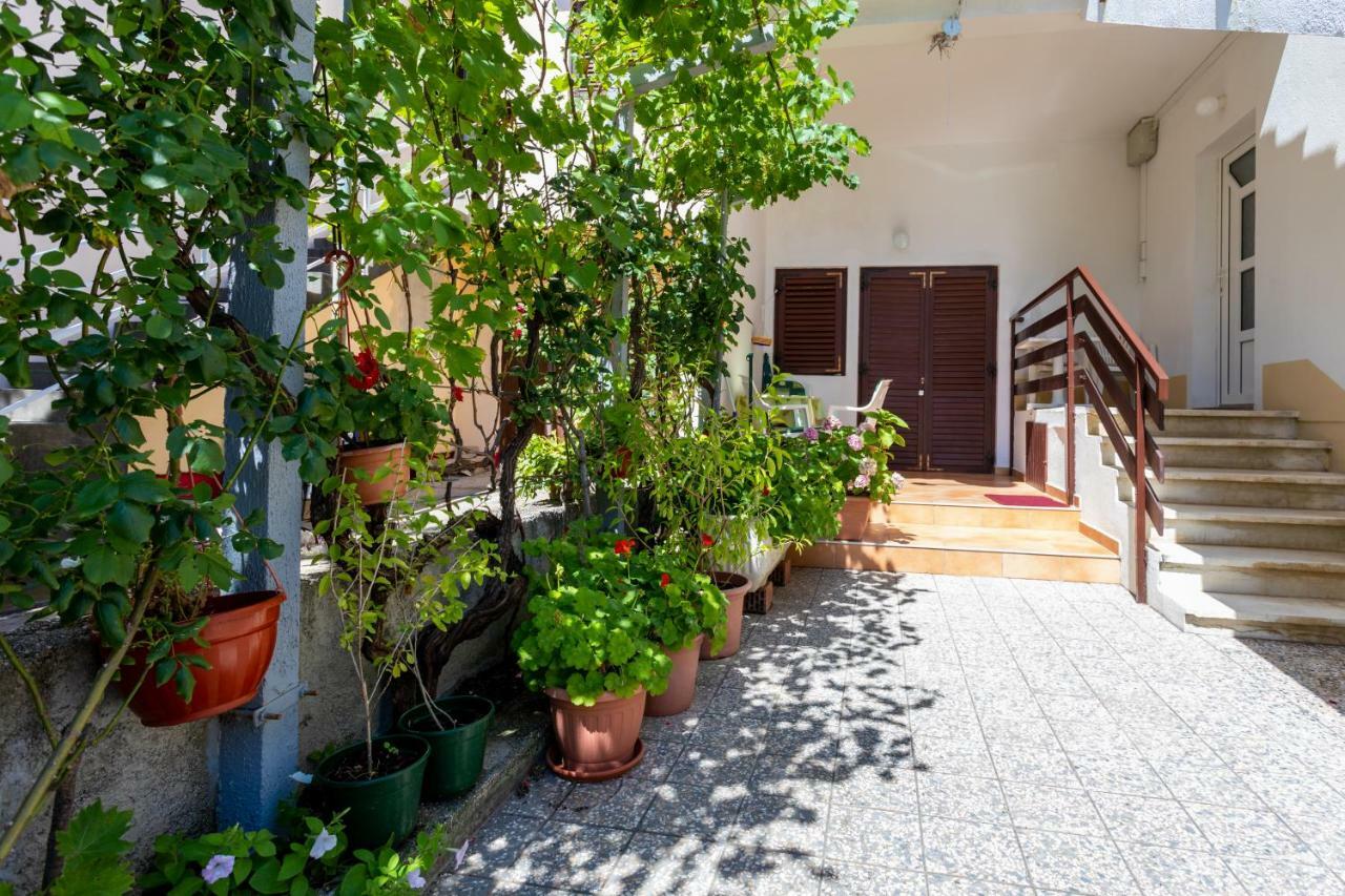 Rooms & Studio Apartment Mira Baska  Luaran gambar